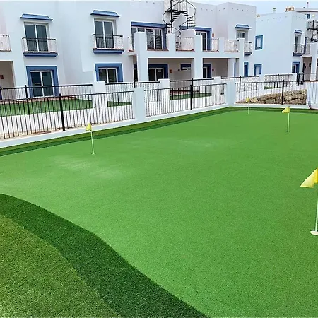 Modern-getaway-spa-pools-5301 Apartment