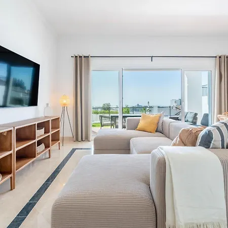 Apartment Modern-getaway-spa-pools-5301 Estepona