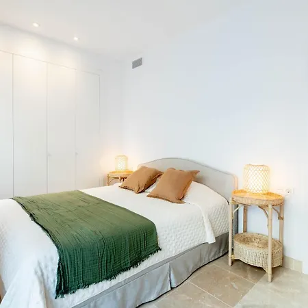 Modern-getaway-spa-pools-5301 Apartment *