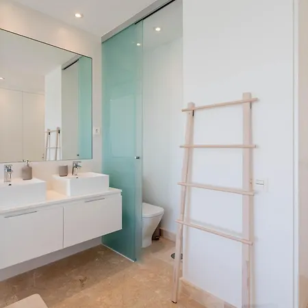 Modern-getaway-spa-pools-5301 Estepona